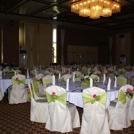 Benin Marina Hotel Cotonou Esterno foto