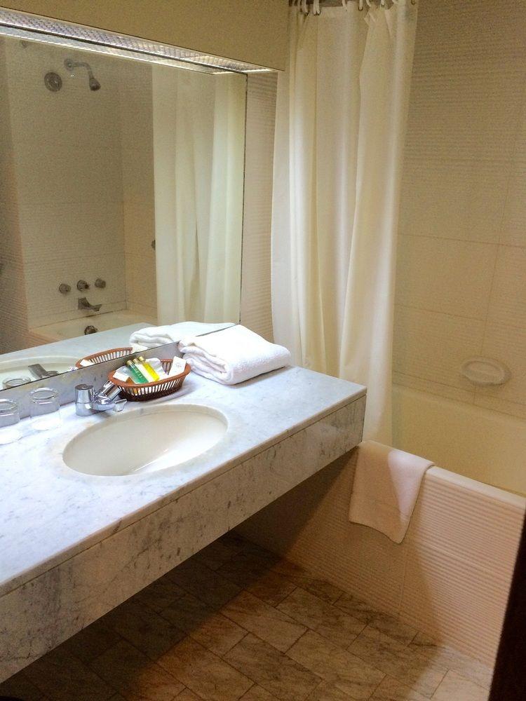 Benin Marina Hotel Cotonou Esterno foto