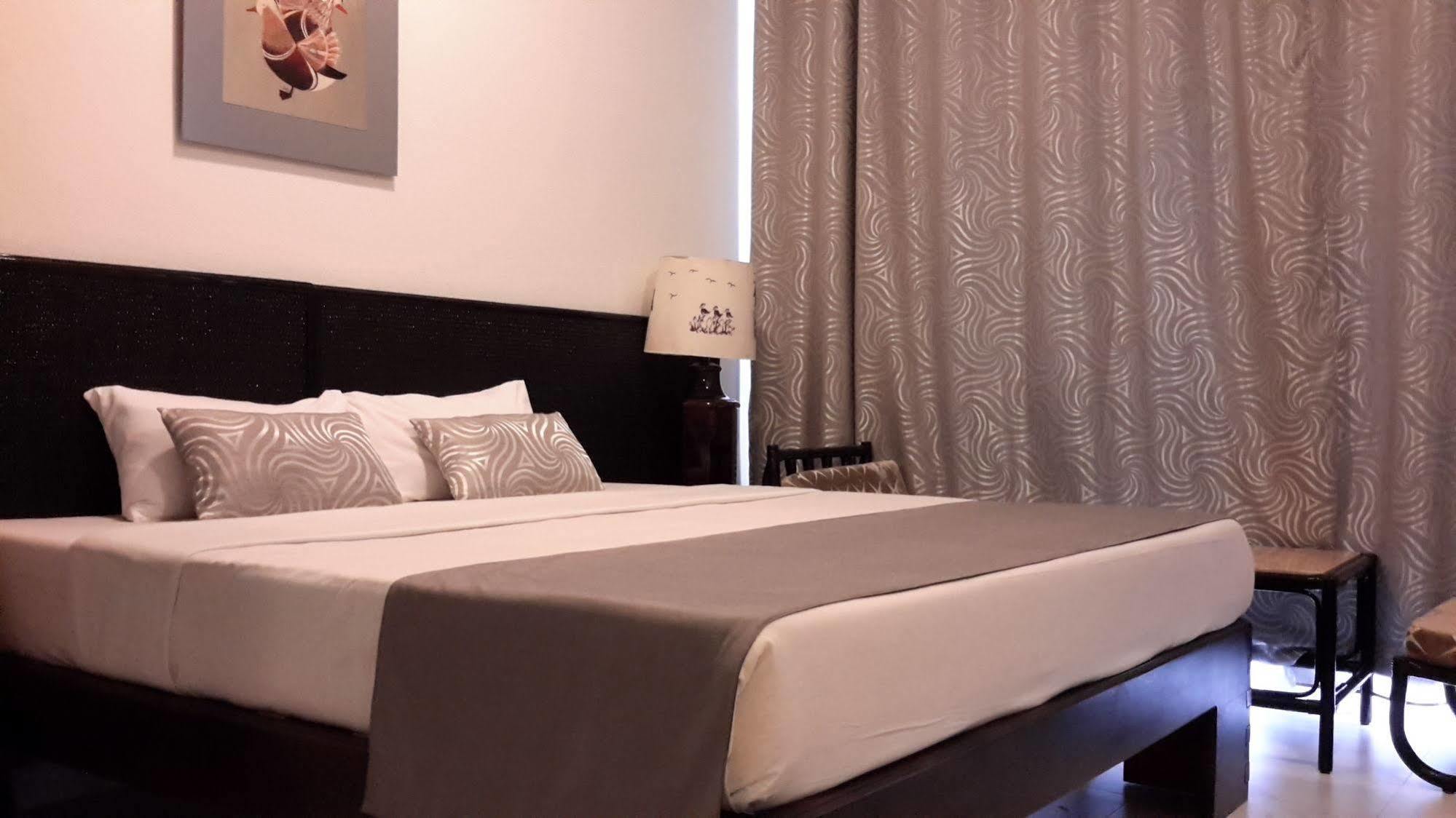 Benin Marina Hotel Cotonou Esterno foto